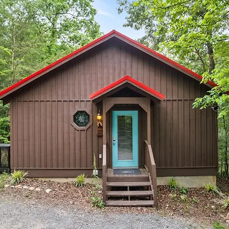 Villa Bark At The Moon
